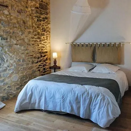 La Bastide De Lussan Hébergement de vacances *