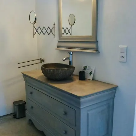 La Bastide De Lussan * Lussan (Gard)