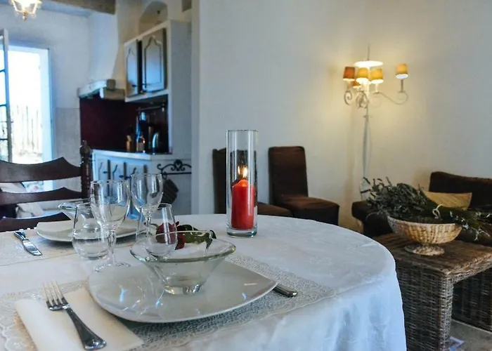 La Bastide De Lussan * Lussan (Gard)