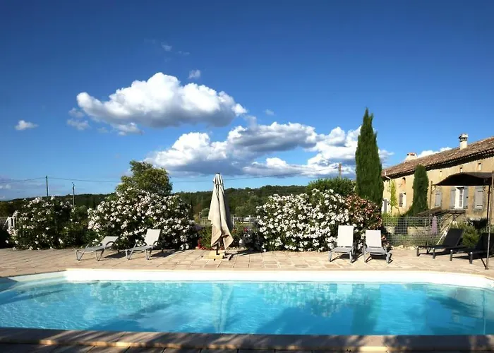 La Bastide De Lussan بيت للعطل *